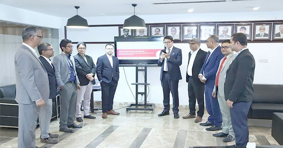 ডিএসইতে উদ্বোধন হলো ‘ইনফরমেশন হেল্প ডেস্ক’