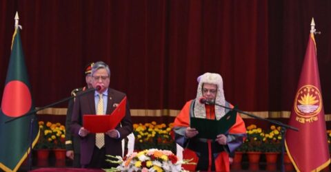 দেশের ২৬তম প্রধান বিচারপতি হিসেবে জুবায়ের রহমান চৌধুরীর শপথ গ্রহণ