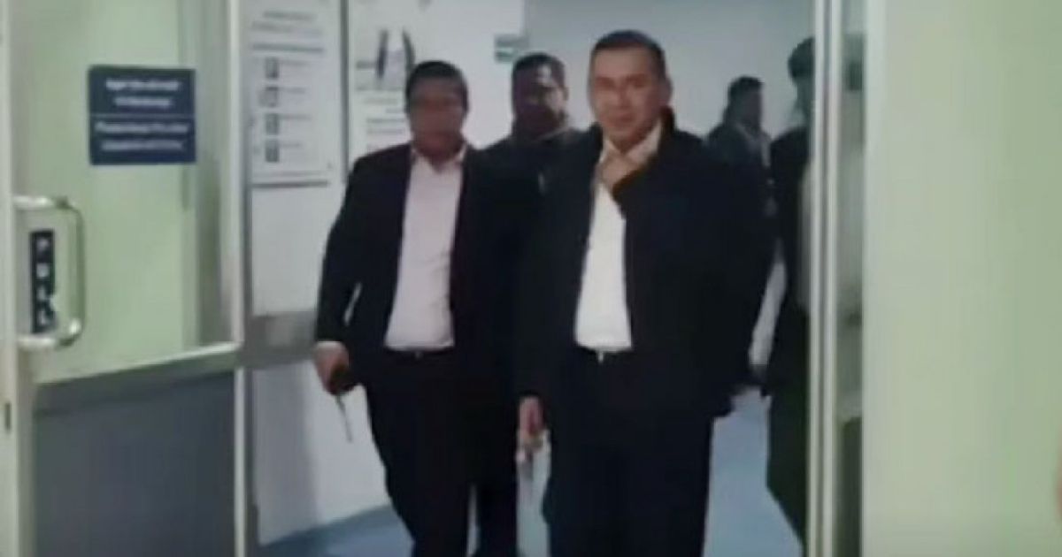 তারেক রহমান হাসপাতালে মা খালেদা জিয়াকে দেখতে গেলেন