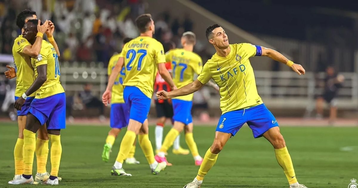 অদম্য রোনালদো টানা তিন বছর ৪০ গোলের মাইলফলক স্পর্শ