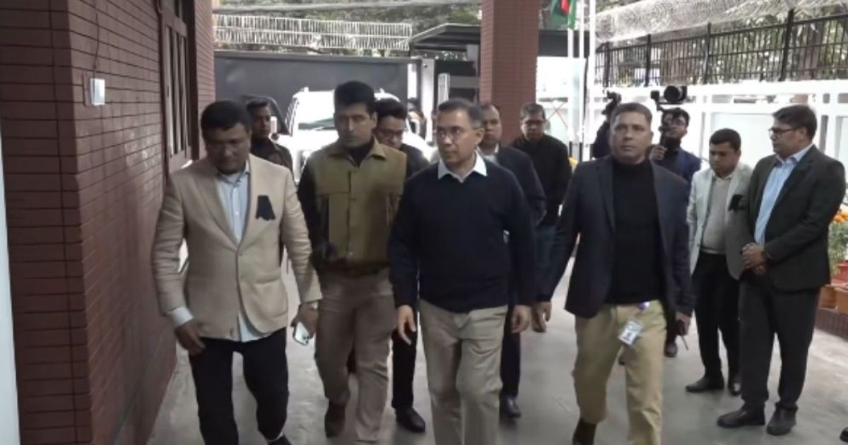 গুলশান কার্যালয়ে অংশ নিলেন তারেক রহমান জরুরি বিএনপি বৈঠকে