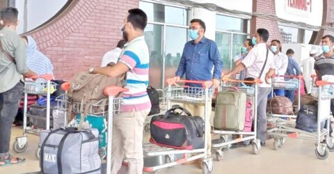 ২০১৩ সালের জানুয়ারি থেকে ২৮ ডিসেম্বর পর্যন্ত ১১ লাখ ১৬ হাজারের বেশি বাংলাদেশি বিদেশে গেছেন