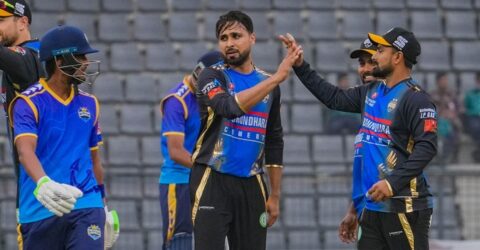 দাপুটে জয়ে বিপিএল শুরু রংপুর রাইডার্স