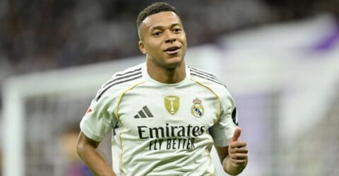 ইনজুরিতে কিলিয়ান এমবাপে: তিন সপ্তাহের জন্য মাঠের বাইরে ফরাসি তারকা