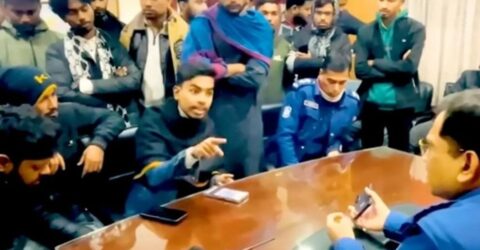 ১৪ ঘণ্টা পর আদেশে মুক্তি পেলেন বৈষম্যবিরোধী নেতা মাহদী