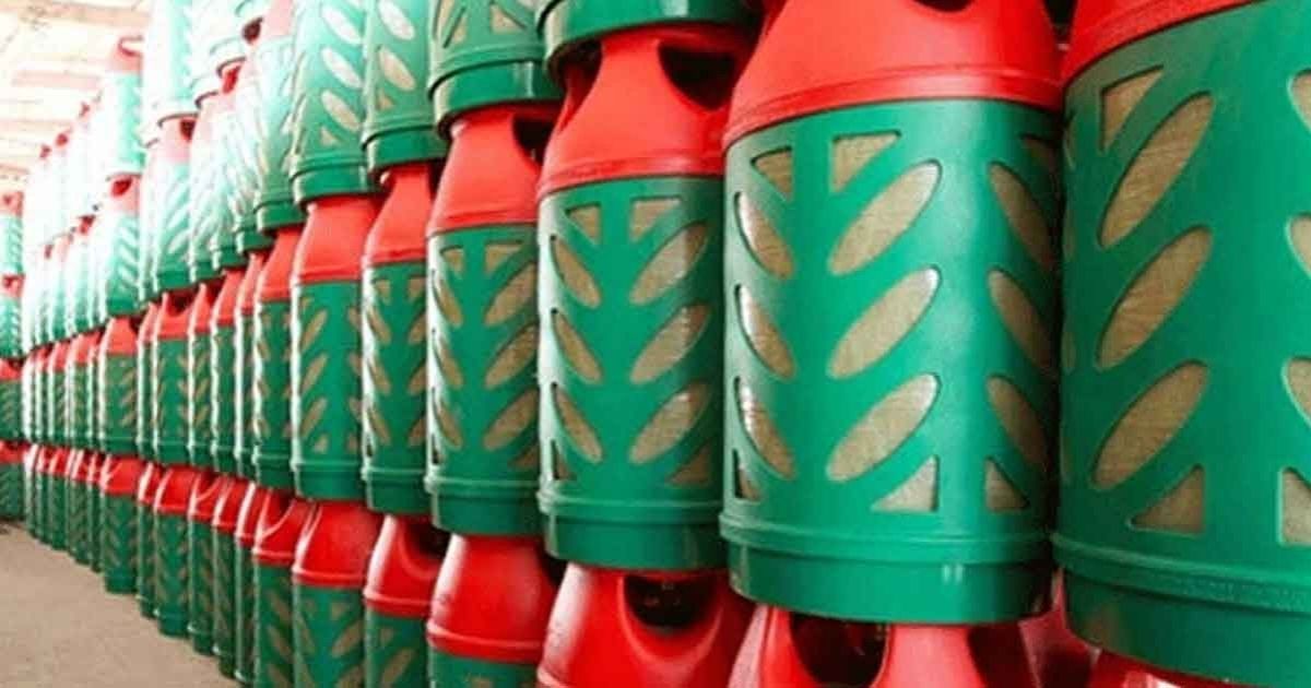 জানুয়ারিতে এলপি গ্যাসের দাম বেড়ে এখন ১৩০৬ টাকা, ১২ কেজি সিলিন্ডার ৫৩ টাকা বেশি