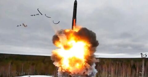 রাশিয়ায় ‘ওরেশনিক’ ক্ষেপণাস্ত্র ছুড়ল রাশিয়া