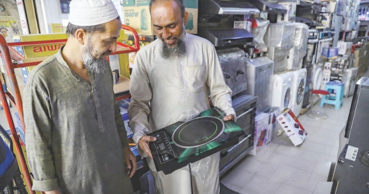 গ্যাস সংকটে বেড়েছে বিদ্যুতের জন্য বৈদ্যুতিক চুলার চাহিদা