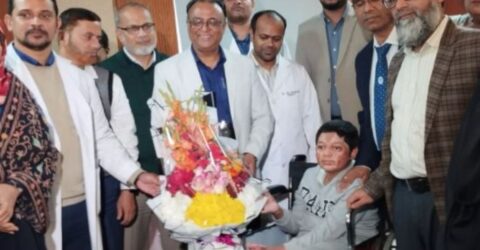 ১৮৩ দিন পর বাড়ি ফিরল আহত শিক্ষার্থী আবিদ