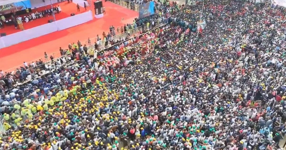 সিলেটের আলিয়া মাদ্রাসা মাঠে বিএনপির জনসভা শুরু: জনতার ঢল