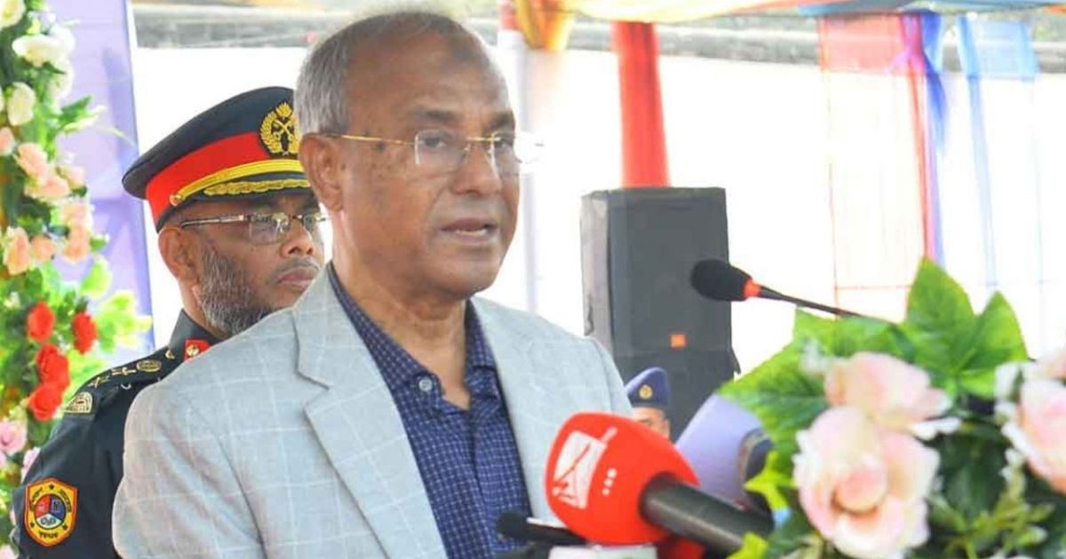 স্বরাষ্ট্র উপদেষ্টার আহবান: কারাবন্দিদের নিরাপত্তা ও মানবাধিকার নিশ্চিত করতে হবে