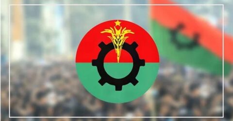 ত্রিশালে নির্বাচনী ব্যানারে অগ্নিসংযোগের ঘটনায় উত্তেজনা