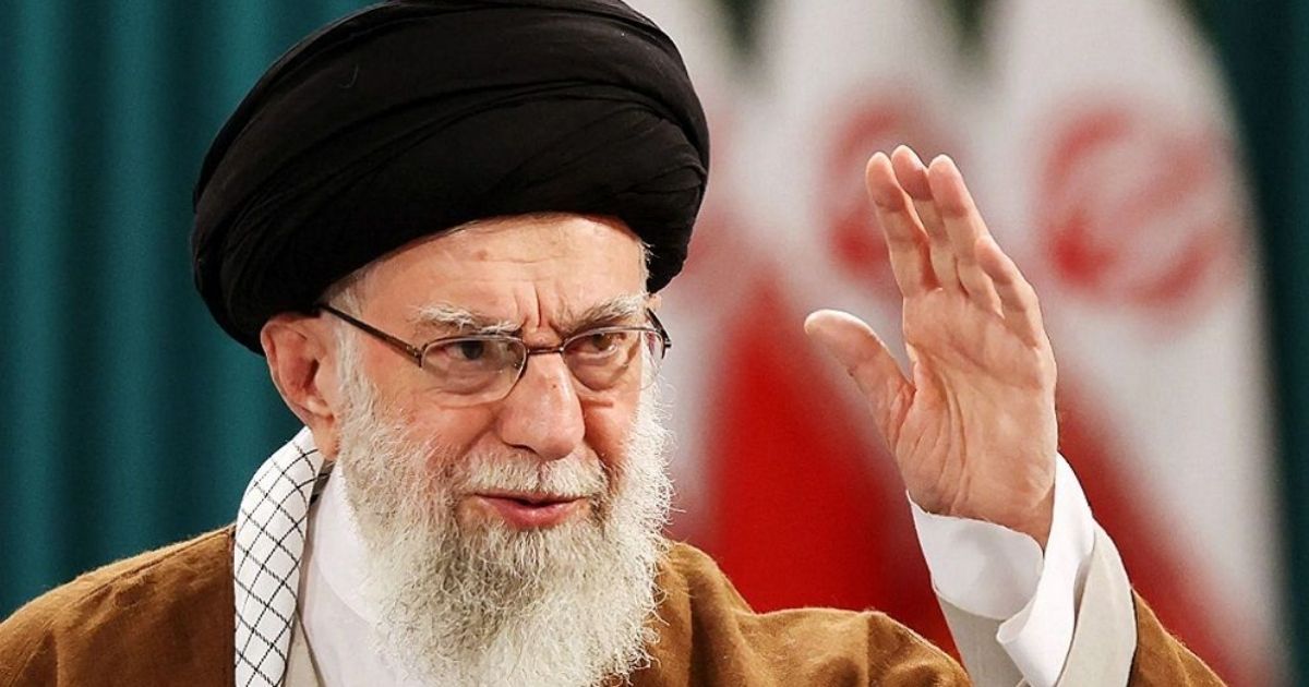 খামেনি লুকিয়ে নয়, নিরাপদ আছেন বলে নিশ্চিত ইরানের কংসাল জেনারেল