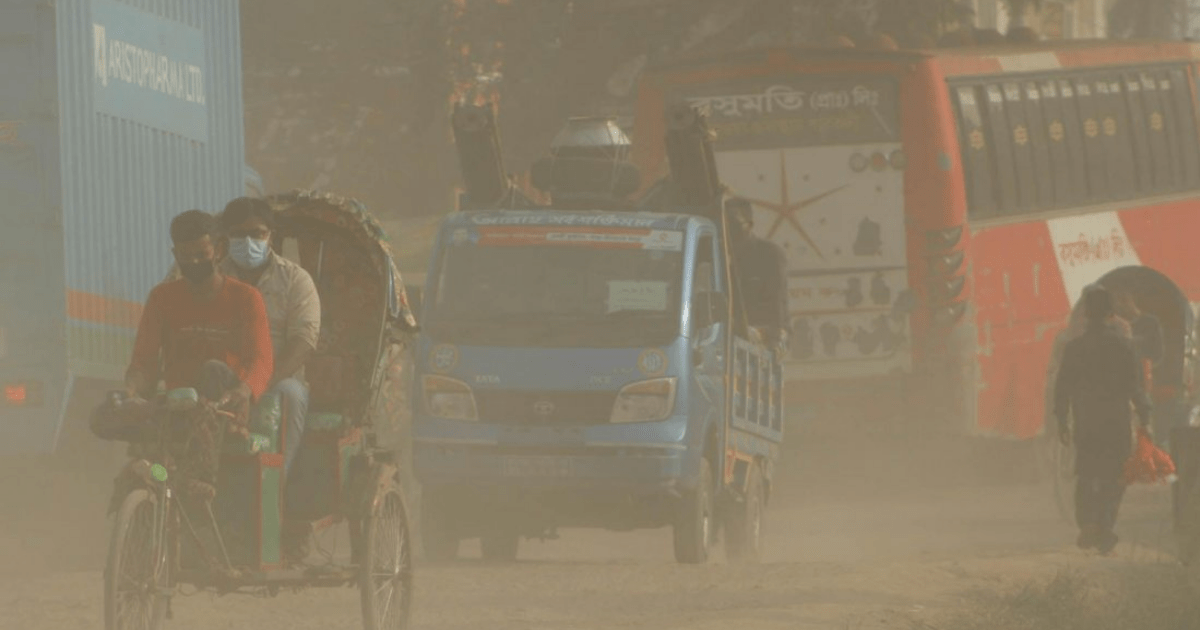 ঢাকায় বাতাসের মান ‘চরম অস্বাস্থ্যকর’: বিশ্বের শীর্ষে বাংলাদেশের রাজধানী