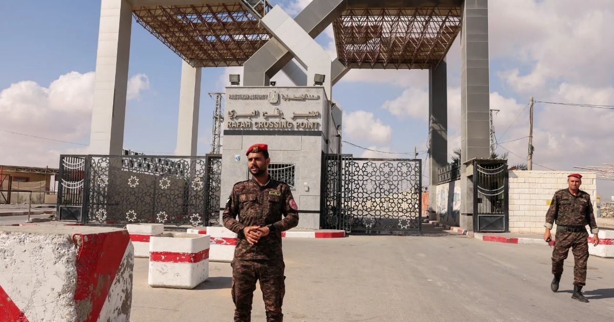 গাজাবাসীদের জন্য আবার খুলে দেওয়া হলো রাফাহ সীমান্ত from ইসরায়েল