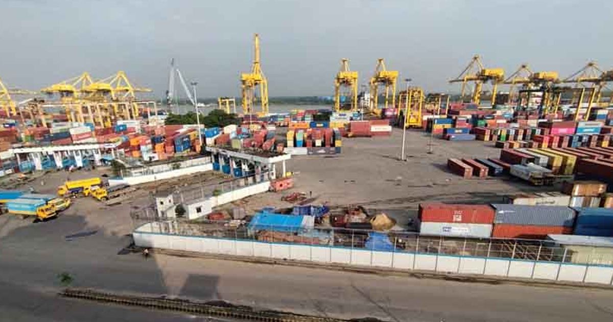 বন্দরে ব্যাপক ধর্মঘট, কার্যক্রম অচল, ব্যবসায়ী চিন্তিত