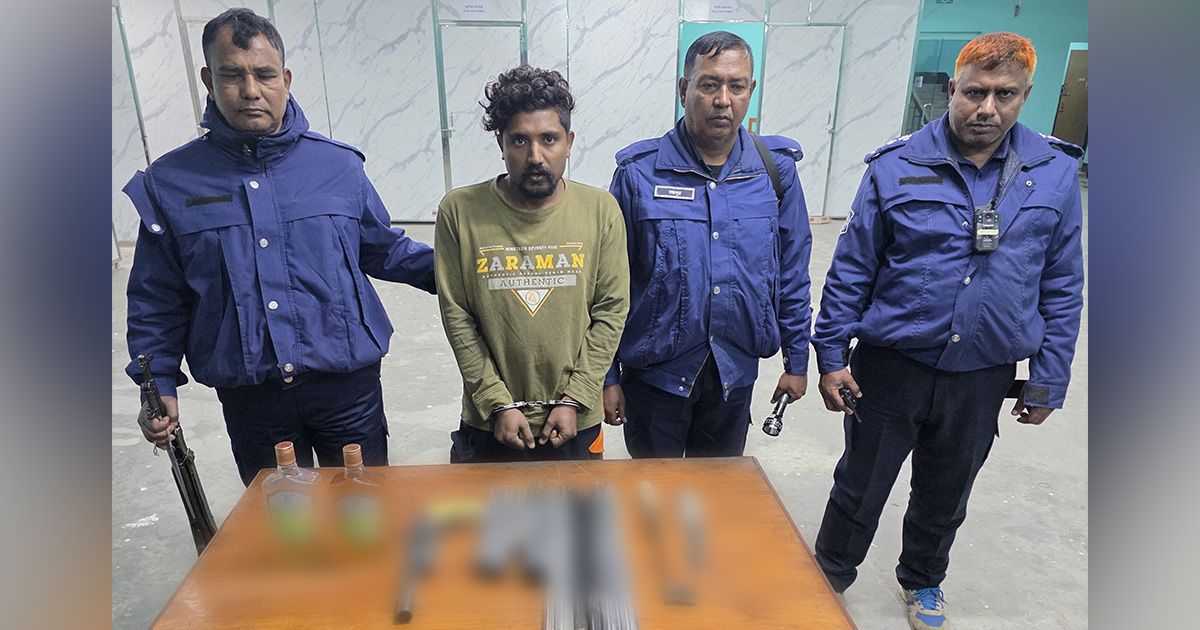 সিংড়ায় অস্ত্র তৈরির কারখানায় অভিযান, একজন আটক