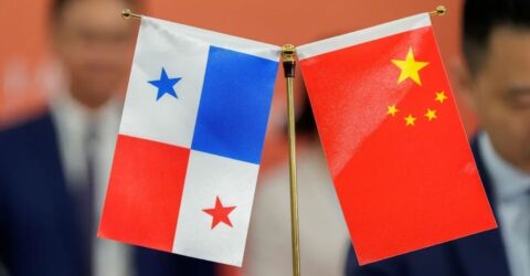 বন্দর চুক্তি বাতিল: পানামাকে় বড় ধরনের অর্থনৈতিক সতর্কতা চীনের