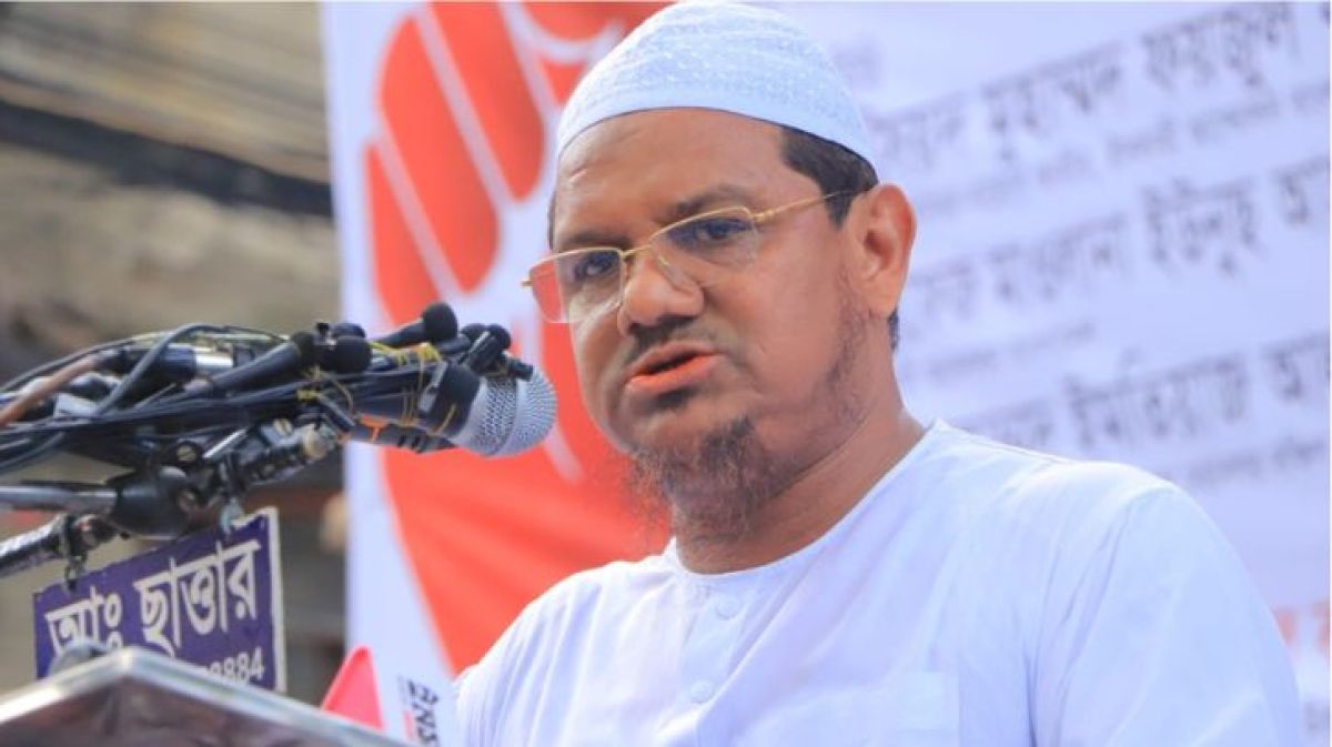 চরমোনাই পীরের মন্তব্য: যারা ইসলামী দল বলে জামায়াত, তারা বোকার স্বর্গে বাস করছে