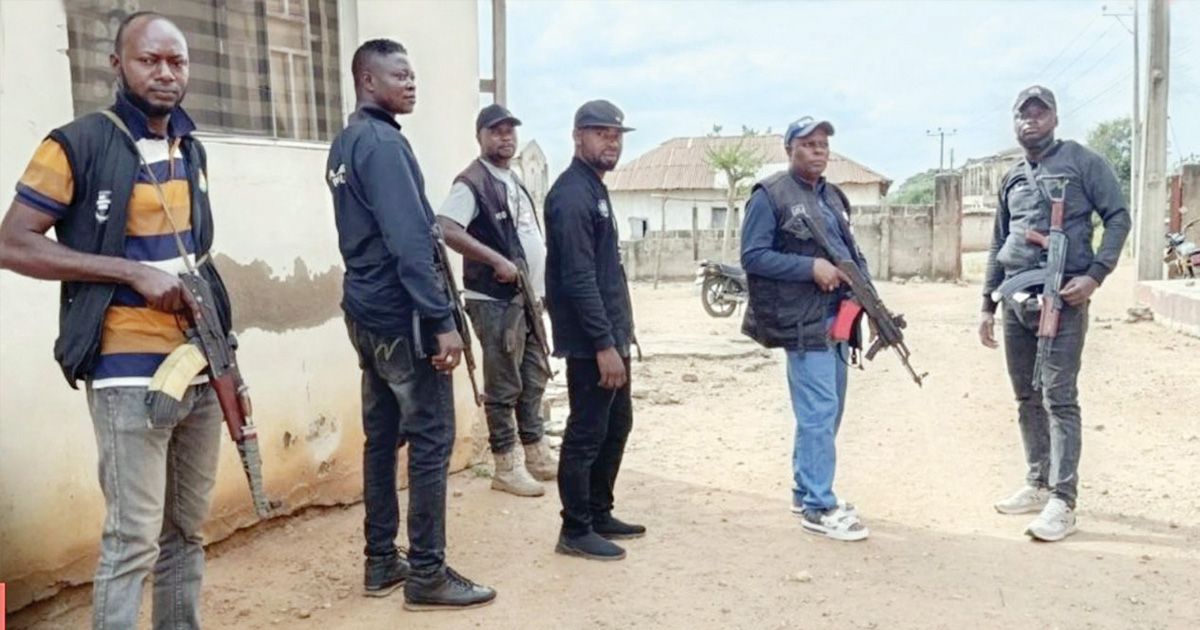 নাইজেরিয়ায় বন্দুকধারীদের হামলায় নিহত ২০০