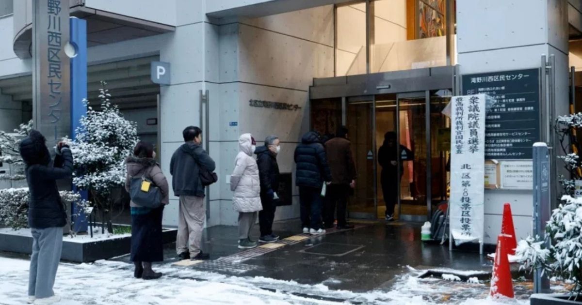 জাপানে জাতীয় নির্বাচনের আগাম ভোটগ্রহণ শুরু