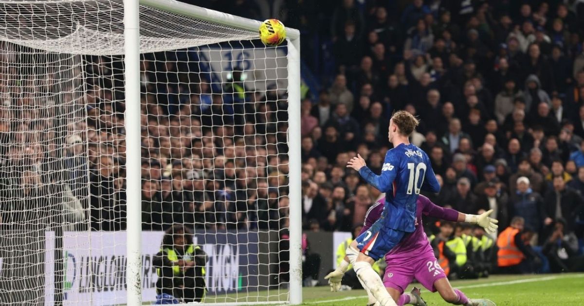 প্রিমিয়ার লিগে উত্তেজনাপূর্ণ ম্যাচে চেলসির জয় মুখে ফিরে আসা, শেষ মুহূর্তের গোলে হার এড়ালো ম্যানচেস্টার ইউনাইটেড