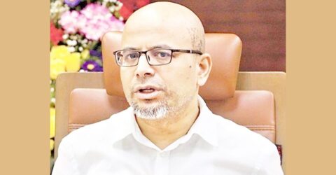 ড. ইউনূসের বিশেষ সহকারী ফয়েজ আহমেদ দেশে ফিরলেন