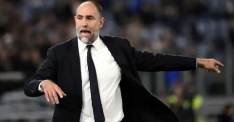 টটেনহ্যামের ডাগআউটে নতুন কোচ ইগর টিউডর