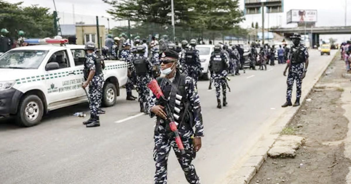 নাইজেরিয়ায় বন্দুকধারীদের হামলায় নিহত ৩২