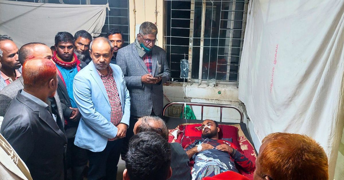 শেরপুরে বিএনপি প্রার্থীর এজেন্টকে পেটানোর প্রতিবাদে বিক্ষোভ