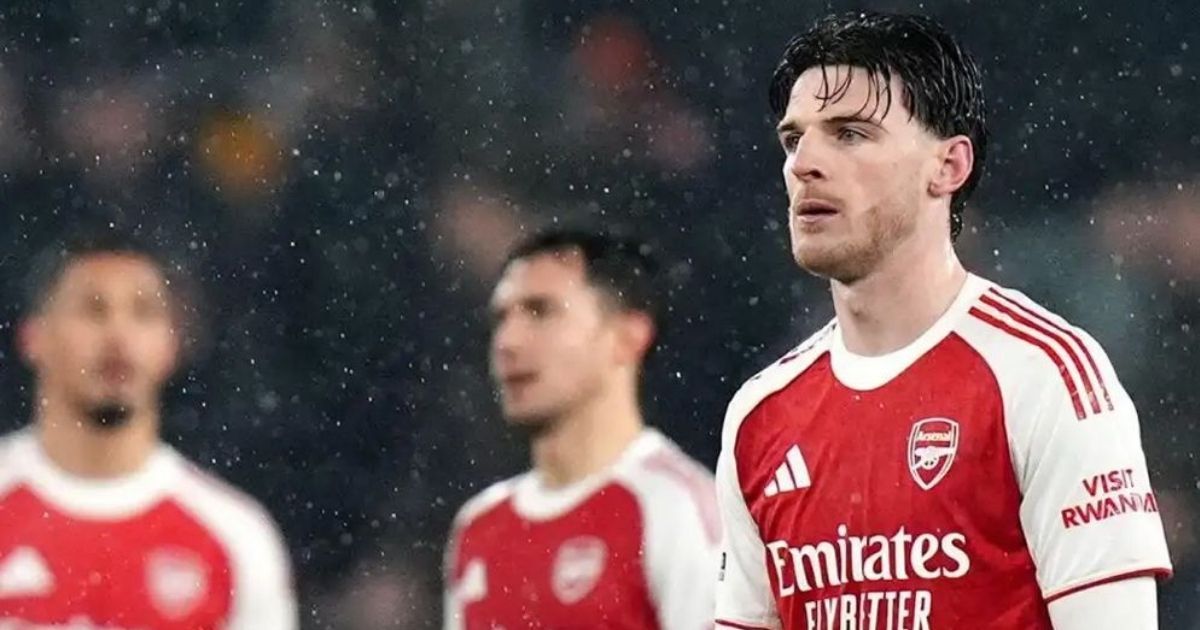 ২ গোলের লিড হারিয়ে আর্সেনাল পয়েন্ট ভাগাভাগি করে সিটির সঙ্গে