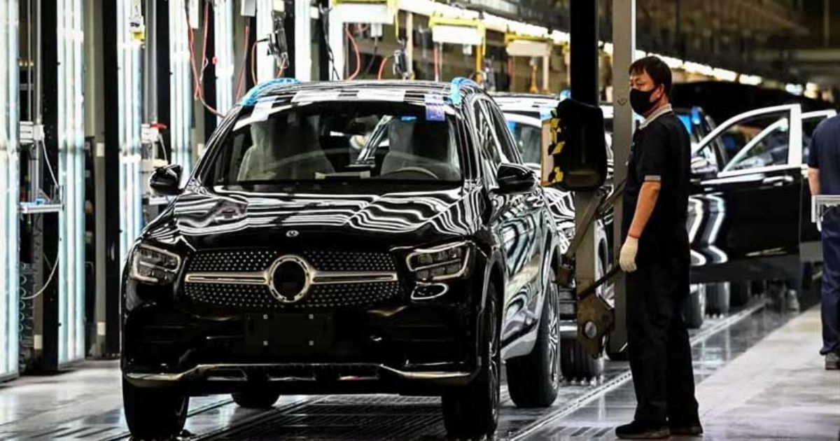 নিষেধাজ্ঞা অকার্যকর: চীনের মাধ্যমেই রাশিয়ায় বিদেশী গাড়ির বিকল্প জোয়ার