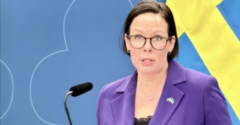 সুইডেনের তীব্র নির্দেশ: দ্রুত ইরান ছাড়ার আহ্বান