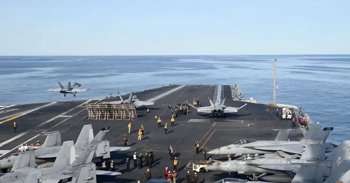 মধ্যপ্রাচ্যে উত্তেজনা: যুক্তরাষ্ট্রের হামলার সম্ভাবনা ও ইরানের যুদ্ধত্ব প্রস্তুতি