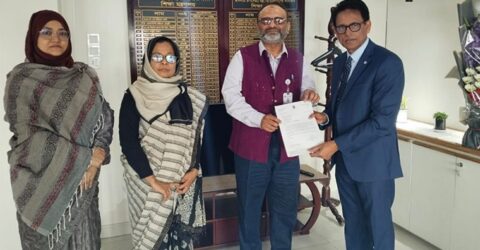 শিক্ষামন্ত্রীর কাছে ঢাবি উপাচার্যের পদত্যাগপত্র