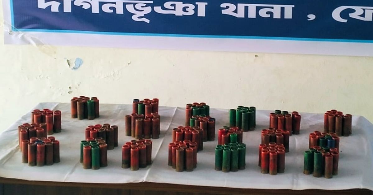 ফেনীতে পুকুর থেকে ২১৯ রাউন্ড কার্তুজ উদ্ধার