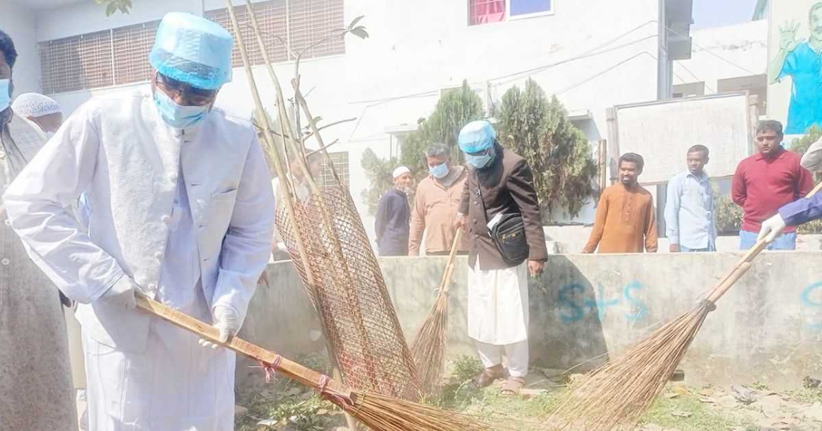 গঙ্গাচড়ায় স্বাস্থ্যের উন্নয়নে পরিচ্ছন্নতা অভিযানের উদ্বোধন করলেন এমপি রায়হান সিরাজী