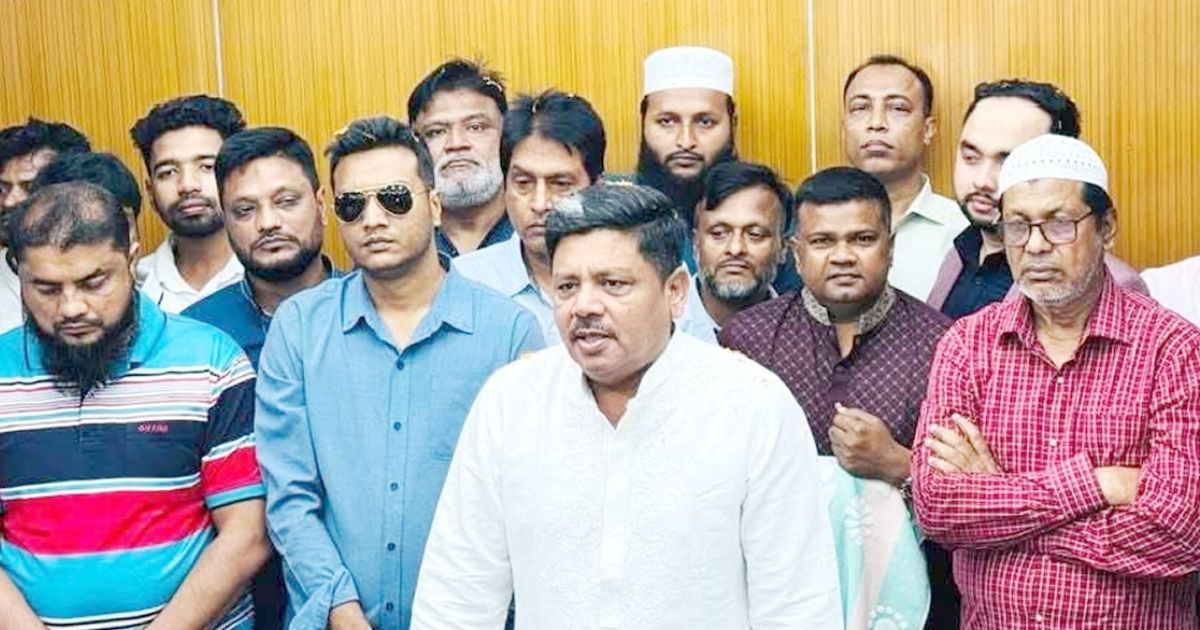 প্রথম কর্মদিবসেই নগরীর উন্নয়নে ১৮০ দিনের পরিকল্পনা ঘোষণা: গাজীপুর সিটি প্রশাসক শওকত হোসেন