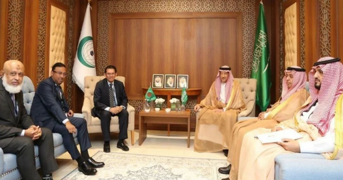 জেদ্দায় ওআইসি নেতাদের সঙ্গে পররাষ্ট্রমন্ত্রীর বৈঠক