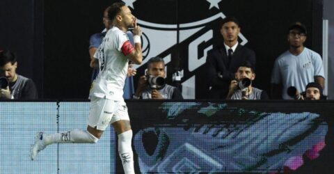 নেইমারের দুটি গোলে সান্তোসের জয়