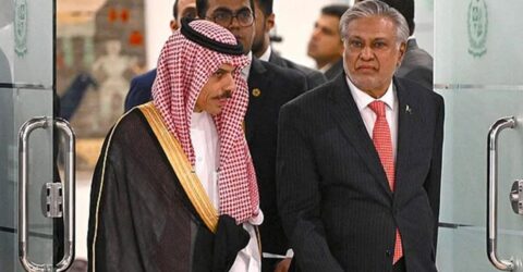 রিয়াদের উদ্যোগে পাক-আফগান উত্তেজনা কমাতে ফোনালাপ