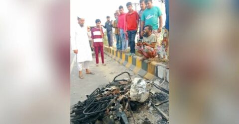 সিদ্ধিরগঞ্জে ছিনতাইকালে গণপিটুনিতে তরুণের মৃত্যু, মোটরসাইকেল পুড়ে গেছে