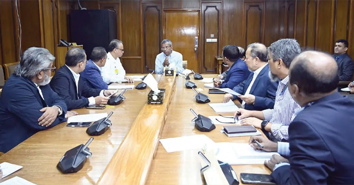 পোশাক শিল্পের সংকট মোকাবিলায় মাসিক নগদ সহায়তার ঘোষণা