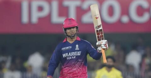 ১৫ বছরেই আইপিএলে ভ্রমর: মাত্র ১৫ বলে ফিফটির নতুন রেকর্ড