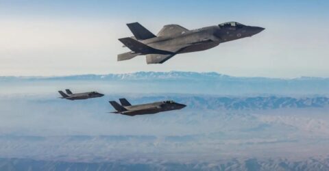 ইরানের গুরুত্বপূর্ণ পাঁচ শহরে যুক্তরাষ্ট্র ও ইসরায়েলের ভয়াবহ হামলা