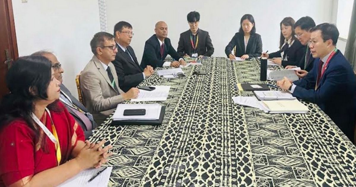 বাংলাদেশ-দক্ষিণ কোরিয়া বাণিজ্য সহযোগিতা জোরদার করতে দ্বিপাক্ষিক বৈঠক