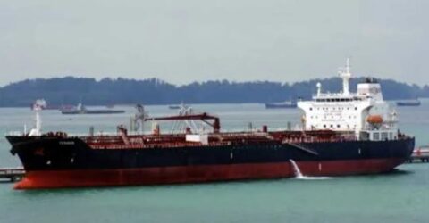 মালয়েশিয়ায় থেকে ২৭ হাজার টন ডিজেল নিয়ে চট্টগ্রাম বন্দরে জাহাজ আসছে