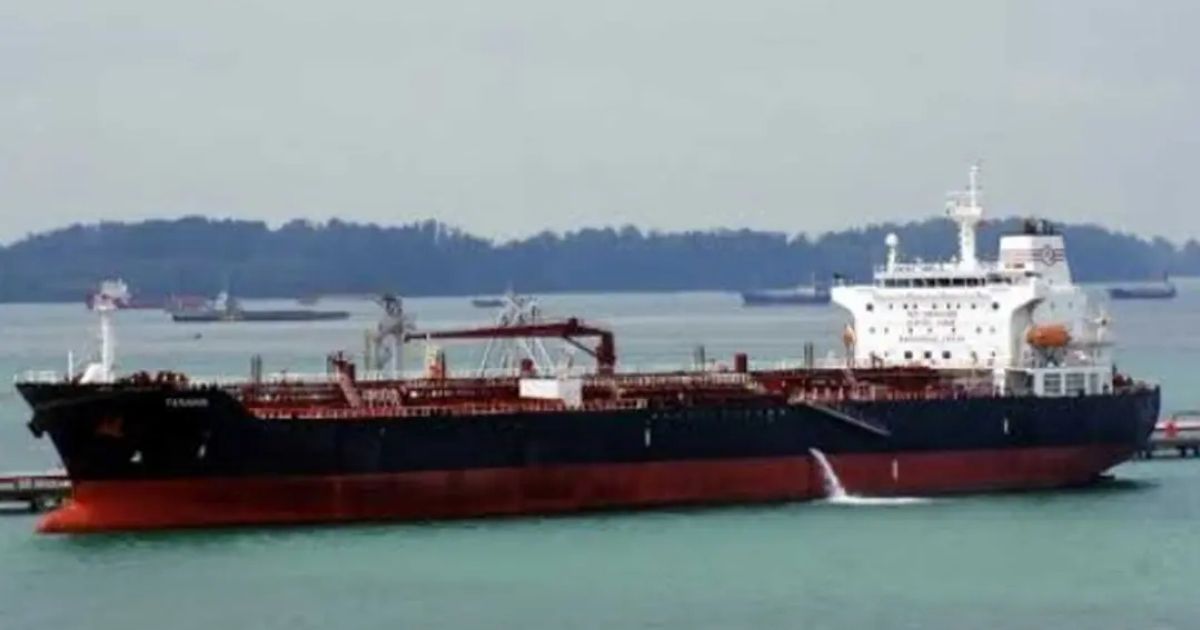 মালয়েশিয়ায় থেকে ২৭ হাজার টন ডিজেল নিয়ে চট্টগ্রাম বন্দরে জাহাজ আসছে