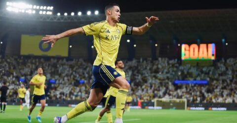 রোনালদোর জোড়া গোলে আল নাসরের বড় জয়, ১০০০ গোলের পথে আরও একধাপ