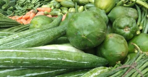 রাজধানীতে সবজির দাম আকাশছোঁয়া